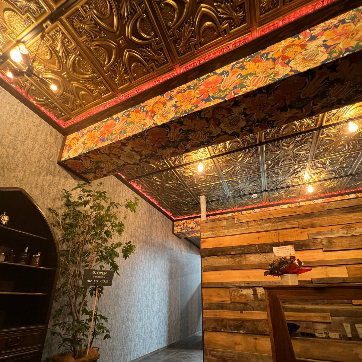 京都・河原町のメンズ脱毛・ヒゲ脱毛・全身脱毛サロン【男前倶楽部】の店内写真4