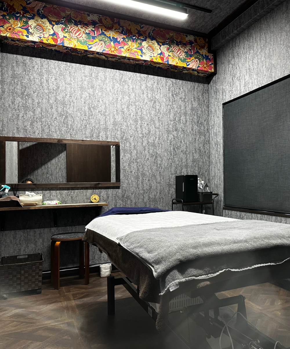 京都・河原町のメンズ脱毛・ヒゲ脱毛・全身脱毛サロン【男前倶楽部】の店内写真